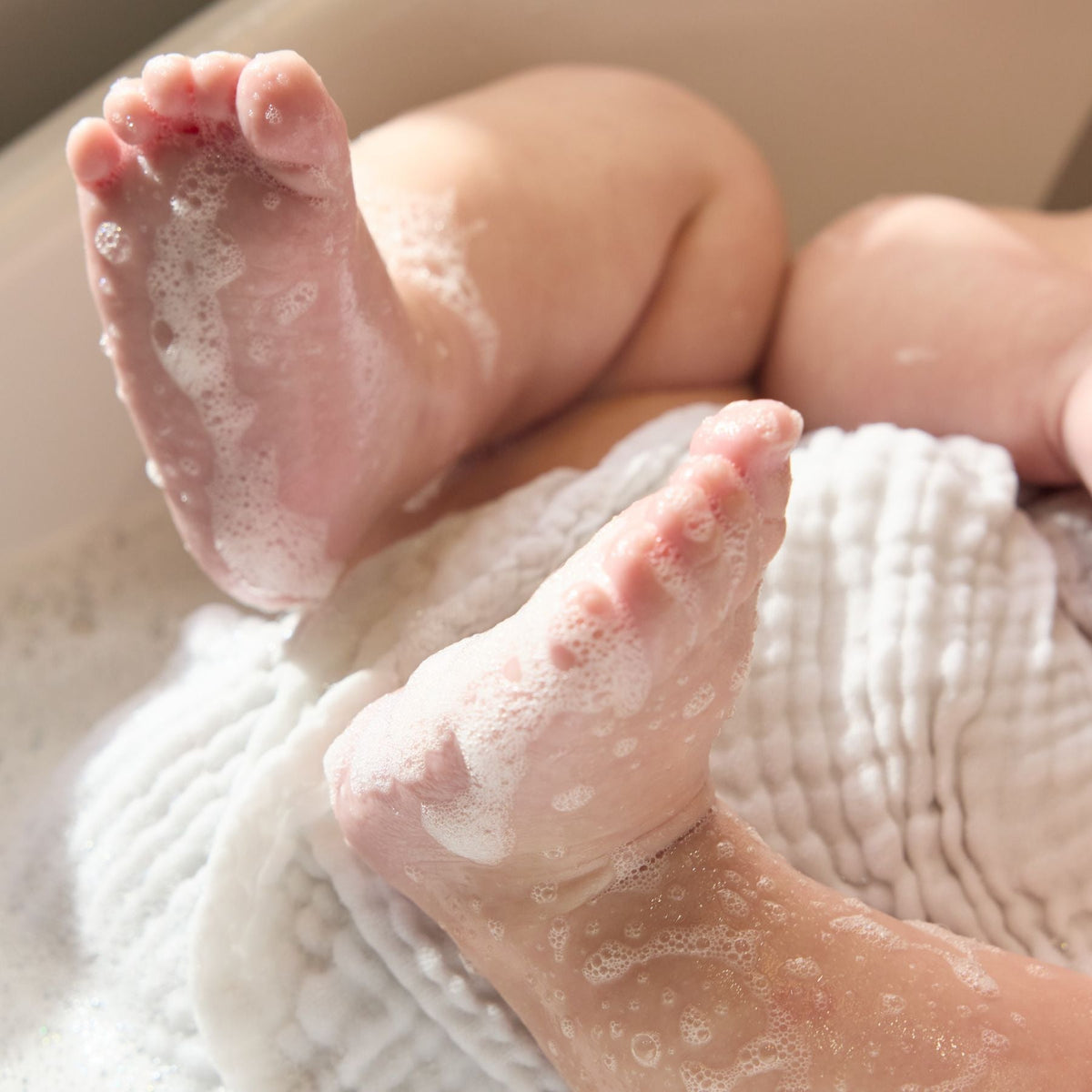 Best Hair & Body Wash for Baby’s Sensitive Skin: What Parents Should Look For